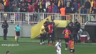 Demba Ba Golünü Attı Göztepe Taraftarı Besteyi Uyarladı [upl. by Gabriel491]